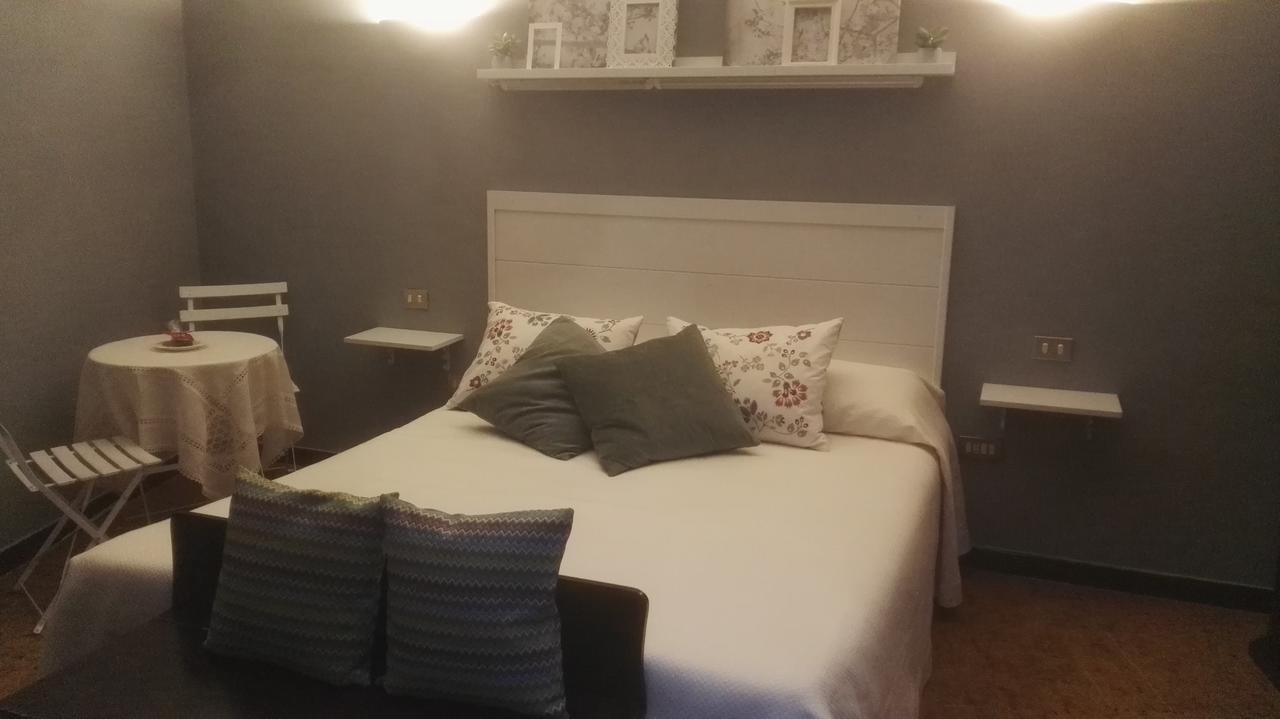 טרני Domus Angela B&B מראה חיצוני תמונה